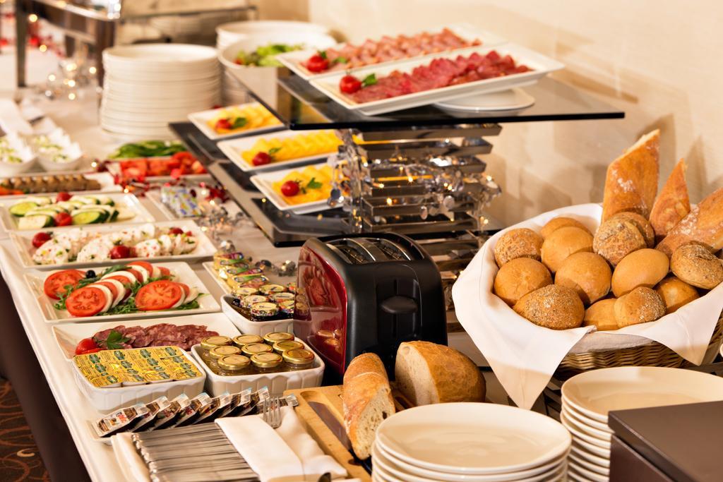 Z-Hotel Business & Spa Отвоцк Экстерьер фото