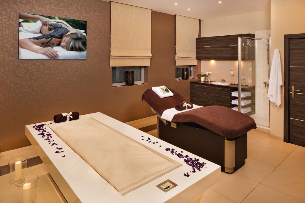 Z-Hotel Business & Spa Отвоцк Экстерьер фото