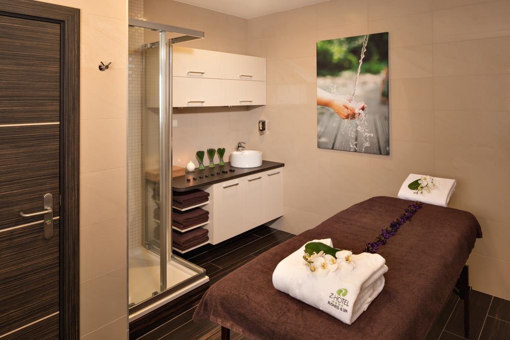 Z-Hotel Business & Spa Отвоцк Экстерьер фото