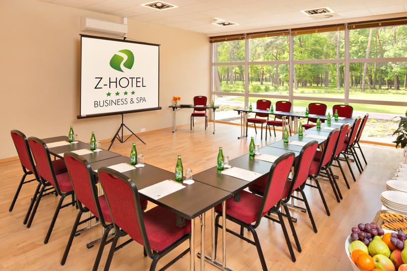 Z-Hotel Business & Spa Отвоцк Экстерьер фото