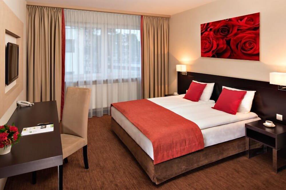 Z-Hotel Business & Spa Отвоцк Экстерьер фото