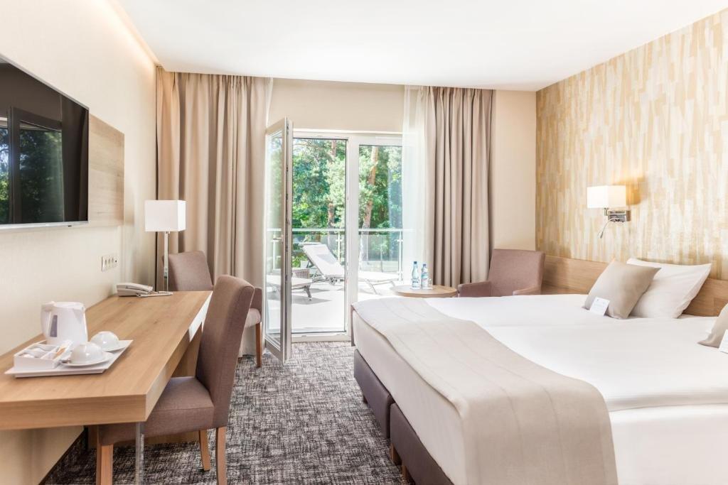 Z-Hotel Business & Spa Отвоцк Экстерьер фото