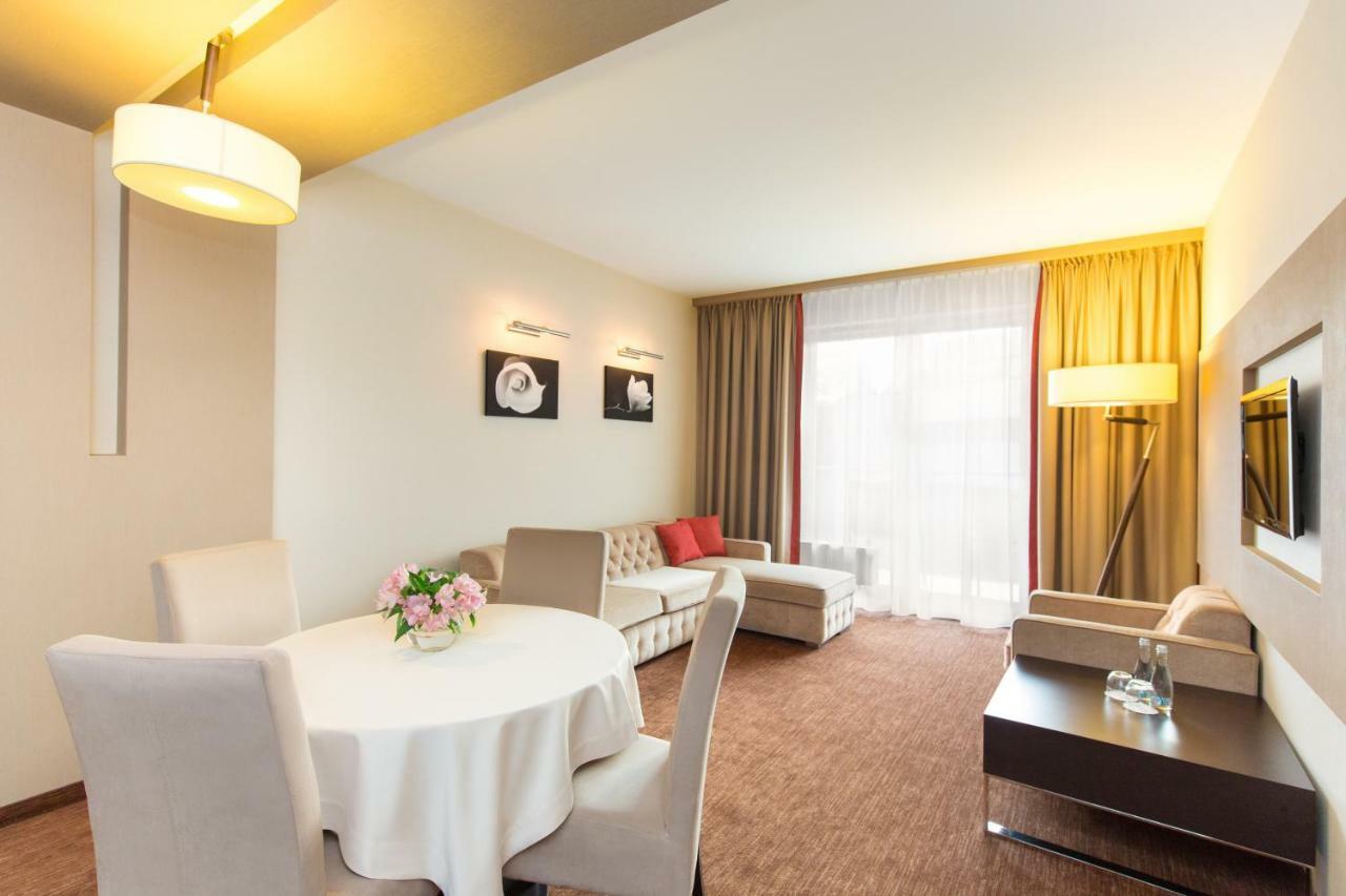 Z-Hotel Business & Spa Отвоцк Экстерьер фото